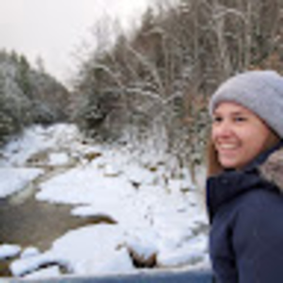 Meet your Posher, Katherine - Picture 1 of 1